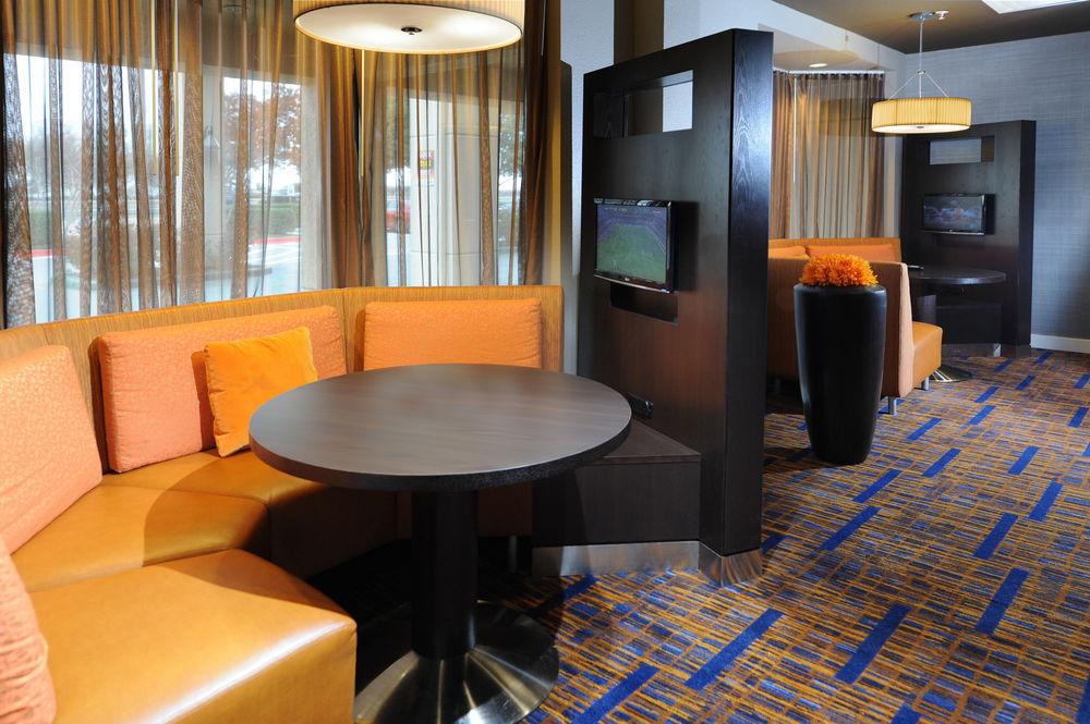 Courtyard By Marriott Dallas Plano In Legacy Park Exterior photo