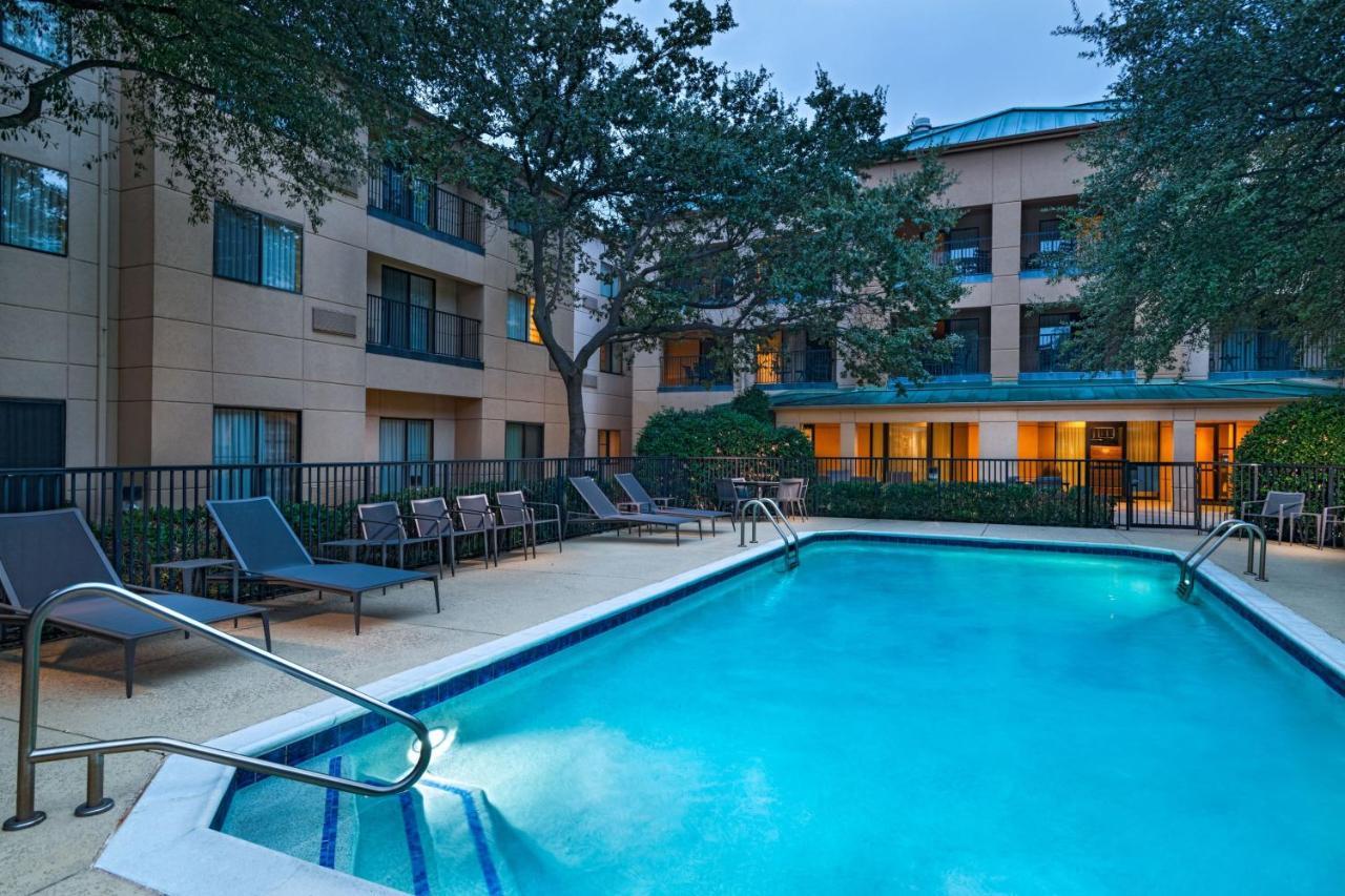 Courtyard By Marriott Dallas Plano In Legacy Park Exterior photo