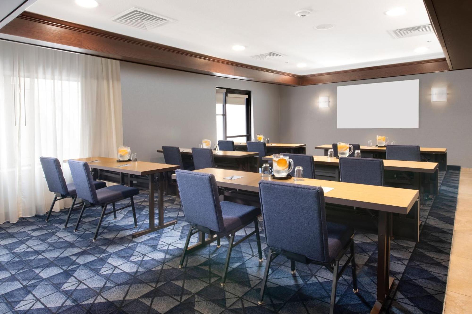 Courtyard By Marriott Dallas Plano In Legacy Park Exterior photo