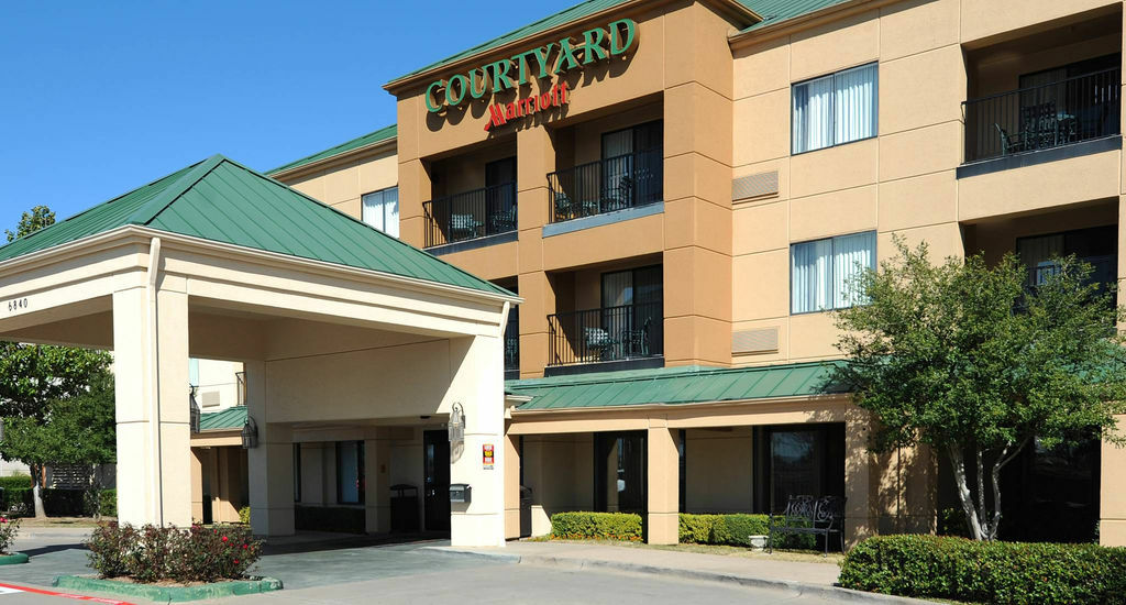 Courtyard By Marriott Dallas Plano In Legacy Park Exterior photo